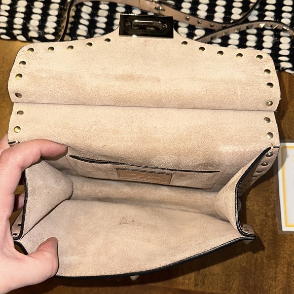 VALENTINO GARAVANI Rockstud Leather Lock-Flap Square Shoulder Bag Skin Sorbet - Picture 13 of 17